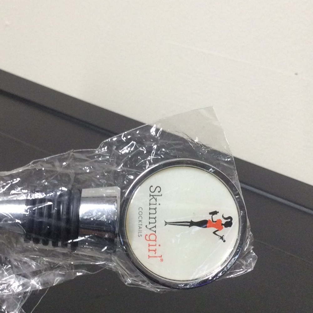 New one Skinny girl wine stopper